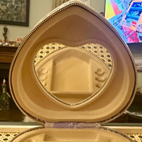 VTG Mundi Jewelry Presentation Travel Box Lavender Cream Damask Heart Brocade - Picture 13 of 14